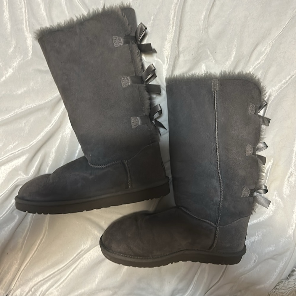 Grey Bailey Bow Tall